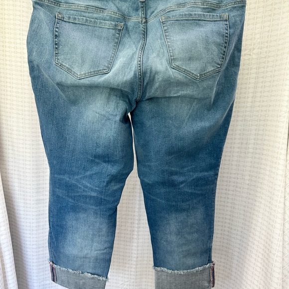 Boyfriend crop distressed jeans by torrid - Picture 2 of 2